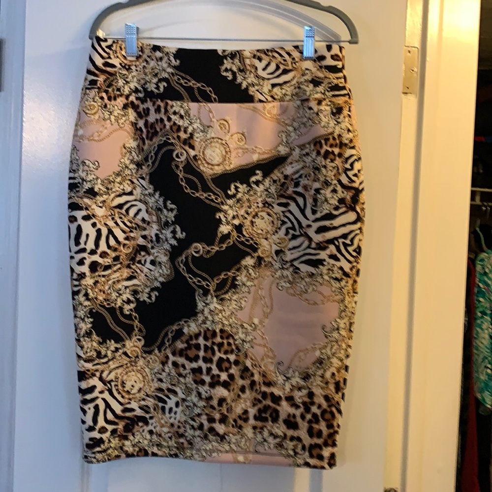 Leopard pencil skirt